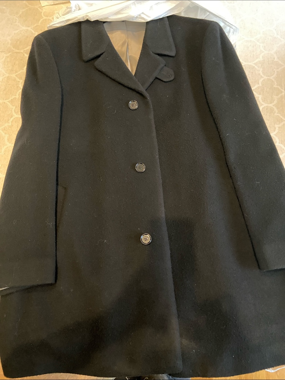Classic Black Men’s Wool Coat - Timeless Single-Breasted Style Size 46L